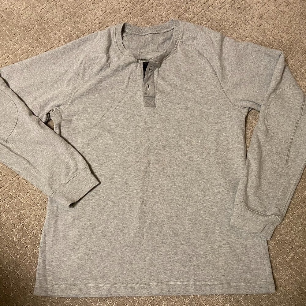 Lululemon Men's Quarter-Button Sweatshirt (Size XL)